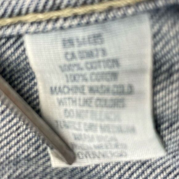 AMERICAN EAGLE OUTFITTERS Women’s Distressed Denim Jacket Size Small Petite - Picture 6 of 10